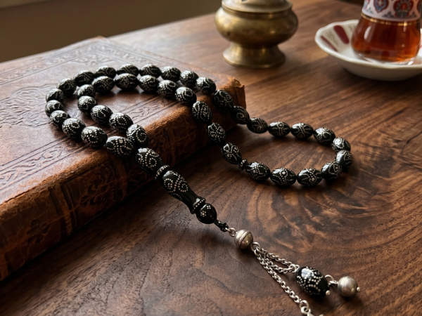Unique Yusr Misbaha - Pure Silver Details