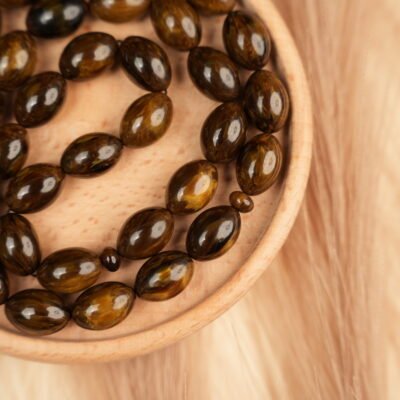 Bakelite zaytun macro The Olive Seed - البكلايت التركي
