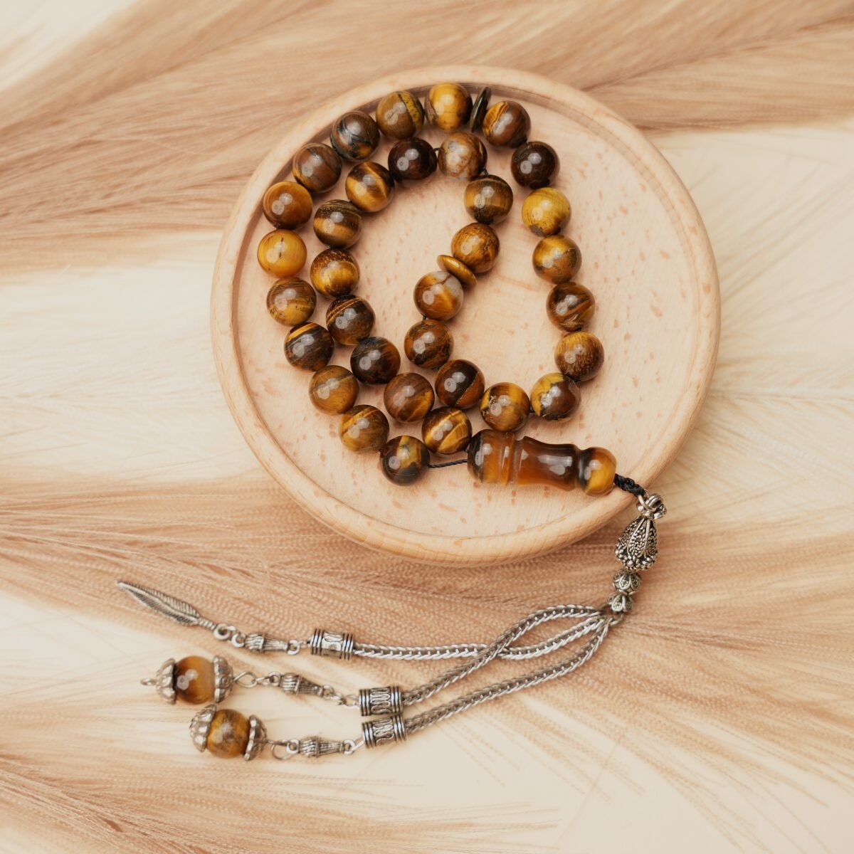 The Tiger's Eye - عين النمر
